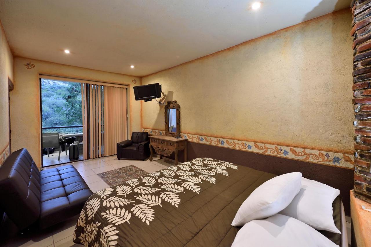 Hotel Casa Del Arbol 버날 외부 사진